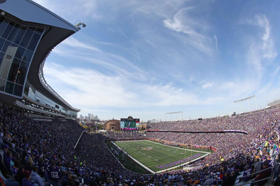 Una panoramica del TCF Bank Stadium di Minneapolis esaurito per il match tra Minnesota Vikings e Detroit Lions, terminato 17-3 (Reuters)